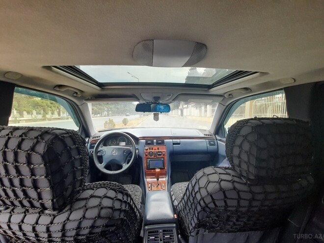 Mercedes E 220 2000, 278,500 km - 2.2 l - Bakı