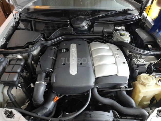 Mercedes E 220 2000, 278,500 km - 2.2 l - Bakı