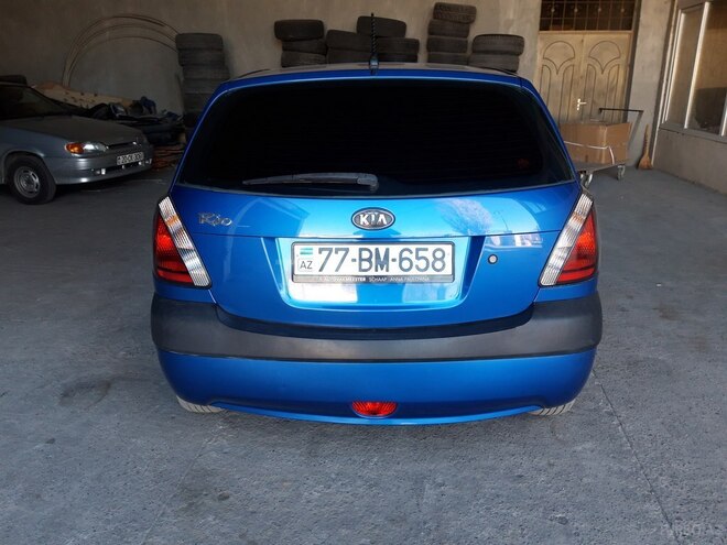 Kia Rio 2005, 180,000 km - 1.4 l - Gəncə