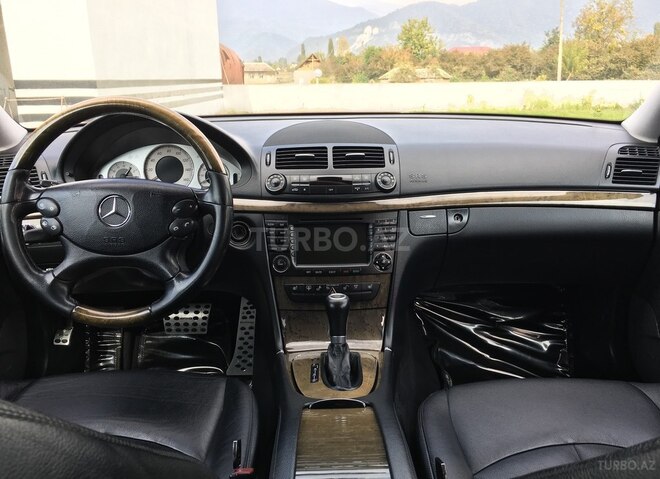 Mercedes E 350 2007, 338,000 km - 3.5 l - Zaqatala
