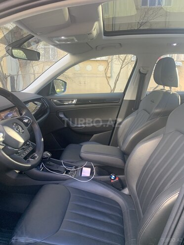 Skoda Kodiaq 2020, 23,950 km - 2.0 л - Bakı