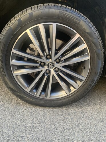Skoda Kodiaq 2020, 23,950 km - 2.0 л - Bakı
