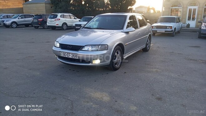 Opel Vectra 1996, 156,000 km - 1.8 l - Bakı