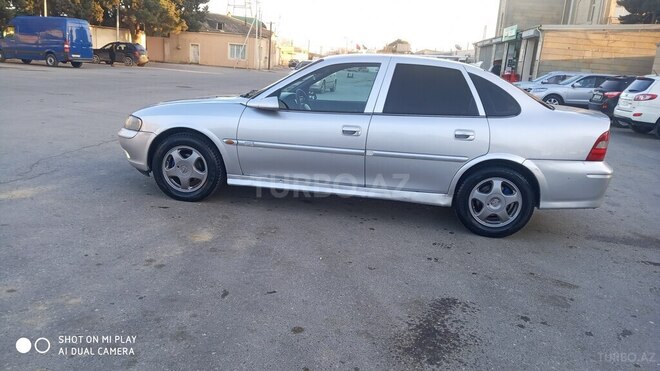 Opel Vectra 1996, 156,000 km - 1.8 l - Bakı