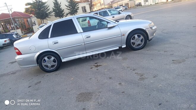 Opel Vectra 1996, 156,000 km - 1.8 l - Bakı