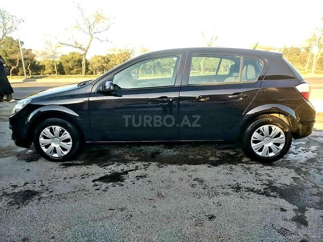 Opel Astra 2006, 175,000 km - 1.3 l - Bakı