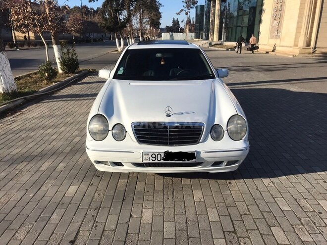 Mercedes E 270 2001, 324,000 km - 2.7 l - İmişli