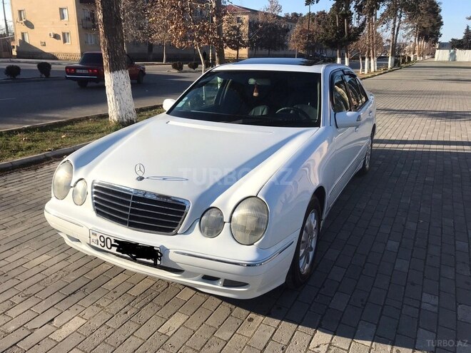 Mercedes E 270 2001, 324,000 km - 2.7 l - İmişli