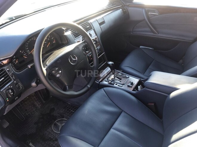 Mercedes E 270 2001, 324,000 km - 2.7 l - İmişli