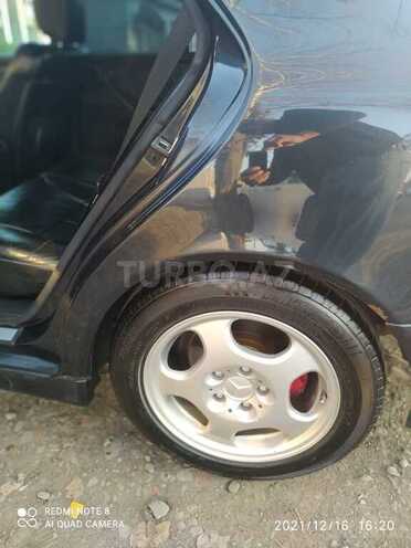 Mercedes E 240 2000, 349,000 km - 2.4 l - Qax
