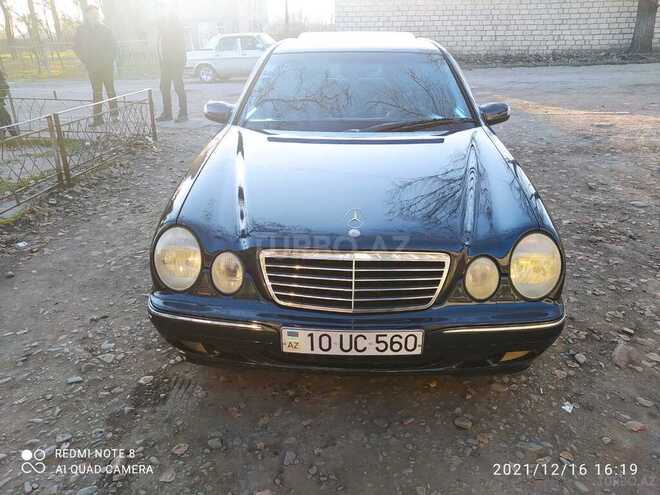 Mercedes E 240 2000, 349,000 km - 2.4 l - Qax
