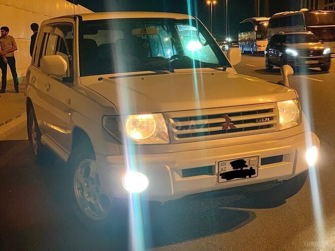 Mitsubishi Pajero io 1999, 170,000 km - 1.8 l - Bakı
