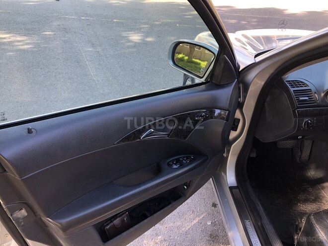 Mercedes E 220 2005, 421,000 km - 2.2 л - Bakı