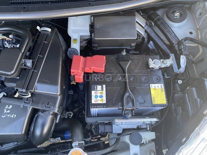 Nissan March 2012, 28,100 km - 1.2 l - Bakı