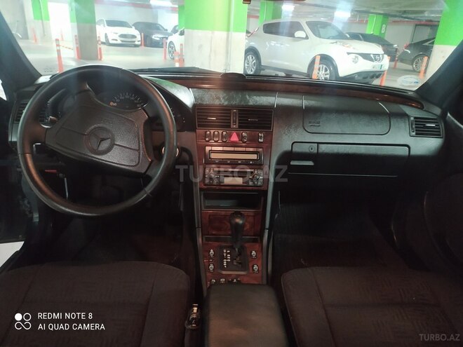 Mercedes C 220 1997, 255,000 km - 2.2 l - Bakı