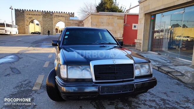 Mercedes E 200 1990, 185,387 km - 2.0 l - Bakı