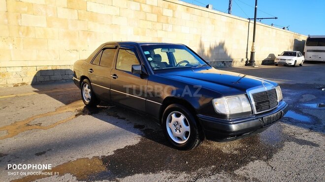 Mercedes E 200 1990, 185,387 km - 2.0 l - Bakı