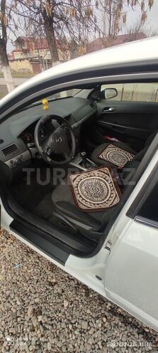 Opel Astra 2006, 257,000 km - 1.4 л - Quba