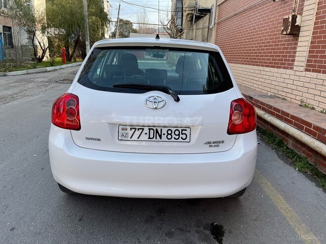 Toyota Auris 2007, 208,000 km - 1.4 l - Bakı