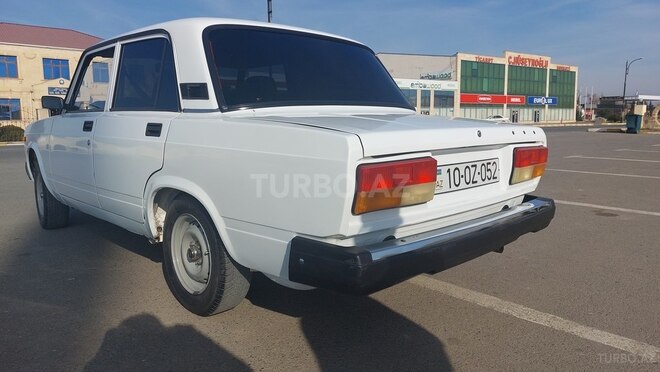 LADA (VAZ) 2107 2010, 133,500 km - 1.6 l - Saatlı