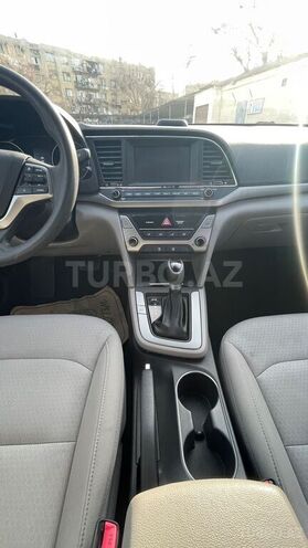 Hyundai Elantra 2017, 35,000 km - 2.0 л - Bakı