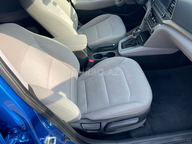 Hyundai Elantra 2017, 35,000 km - 2.0 л - Bakı