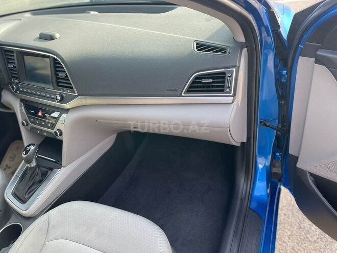 Hyundai Elantra 2017, 35,000 km - 2.0 л - Bakı