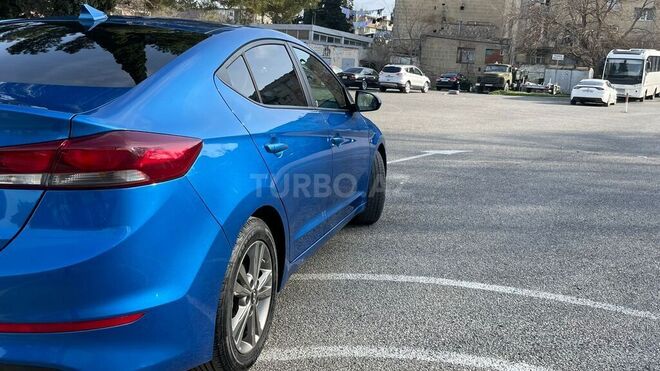 Hyundai Elantra 2017, 35,000 km - 2.0 л - Bakı