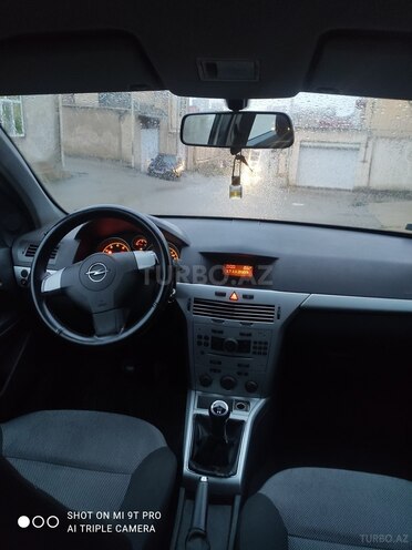 Opel Astra 2010, 249,000 km - 1.4 l - Bakı