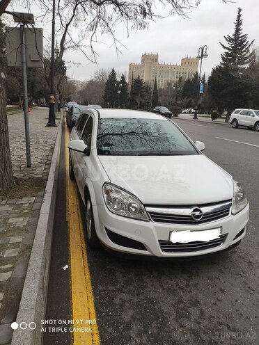 Opel Astra 2010, 249,000 km - 1.4 l - Bakı
