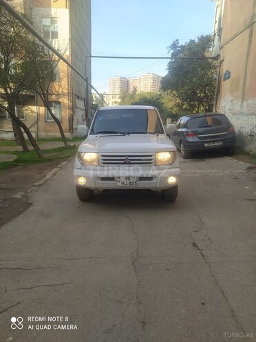 Mitsubishi Pajero io 1999, 274,539 km - 1.8 l - Bakı