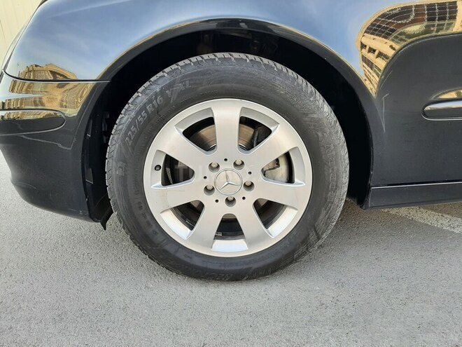 Mercedes E 220 2006, 199,000 km - 2.2 l - Bakı