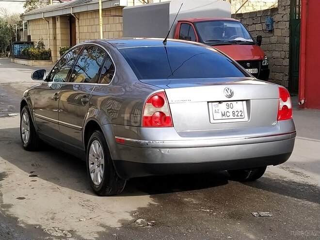 Volkswagen Passat 2004, 250,000 km - 1.8 l - Bakı