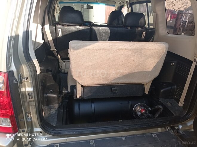 Mitsubishi Pajero 2003, 200,000 km - 3.0 л - Bakı