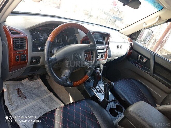 Mitsubishi Pajero 2003, 200,000 km - 3.0 л - Bakı