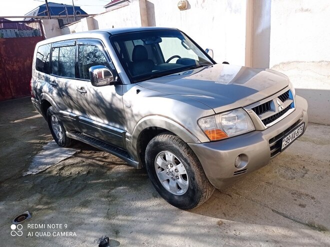 Mitsubishi Pajero 2003, 200,000 km - 3.0 л - Bakı