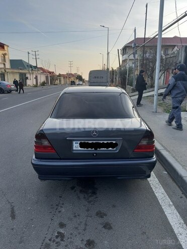 Mercedes C 220 1998, 327,000 km - 2.2 l - Bakı