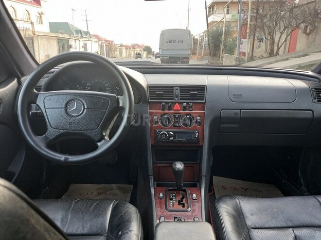 Mercedes C 220 1998, 327,000 km - 2.2 l - Bakı