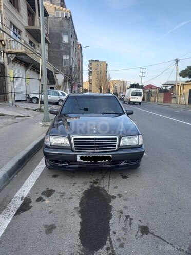 Mercedes C 220 1998, 327,000 km - 2.2 l - Bakı