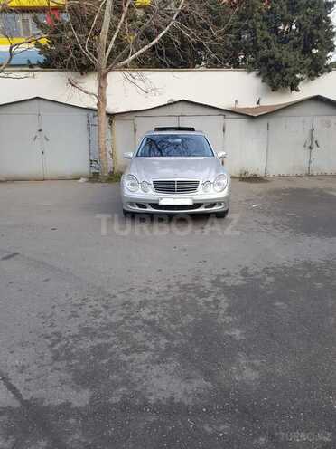 Mercedes E 240 2004, 268,000 km - 2.4 l - Bakı