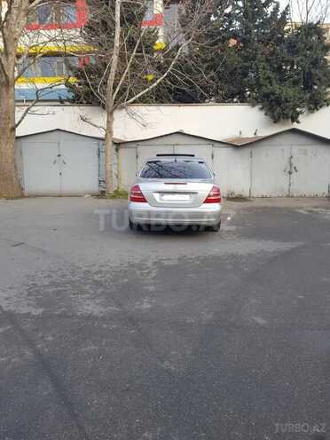 Mercedes E 240 2004, 268,000 km - 2.4 l - Bakı