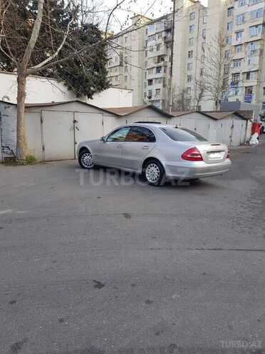 Mercedes E 240 2004, 268,000 km - 2.4 l - Bakı