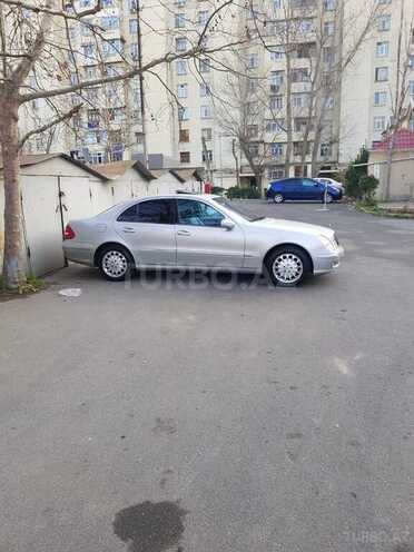 Mercedes E 240 2004, 268,000 km - 2.4 l - Bakı