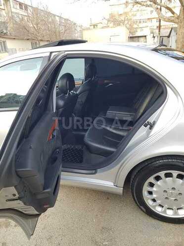 Mercedes E 240 2004, 268,000 km - 2.4 l - Bakı