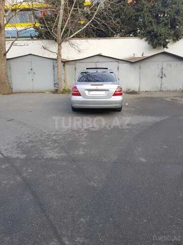 Mercedes E 240 2004, 268,000 km - 2.4 l - Bakı