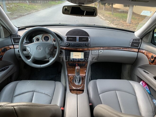 Mercedes E 320 2003, 285,000 km - 3.2 l - Bakı