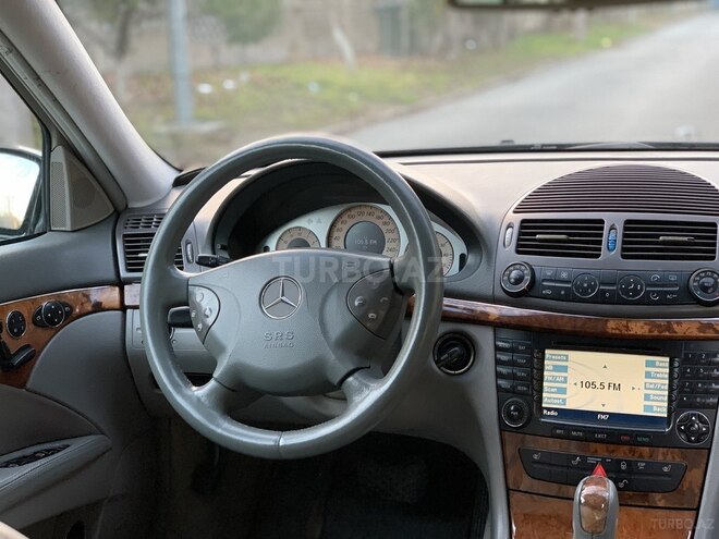 Mercedes E 320 2003, 285,000 km - 3.2 l - Bakı