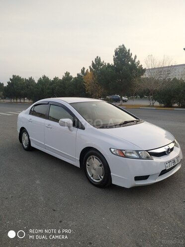 Honda Civic 2010, 330,000 km - 1.3 л - Bakı