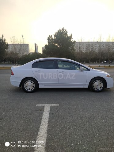 Honda Civic 2010, 330,000 km - 1.3 л - Bakı