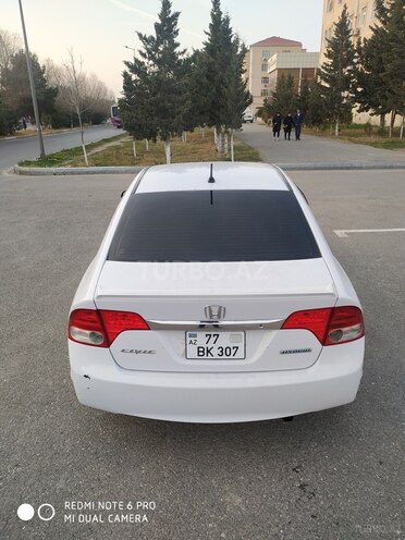 Honda Civic 2010, 330,000 km - 1.3 л - Bakı